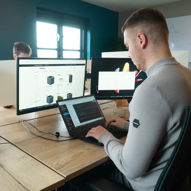 Connecting Clothing Management System with Shopify
